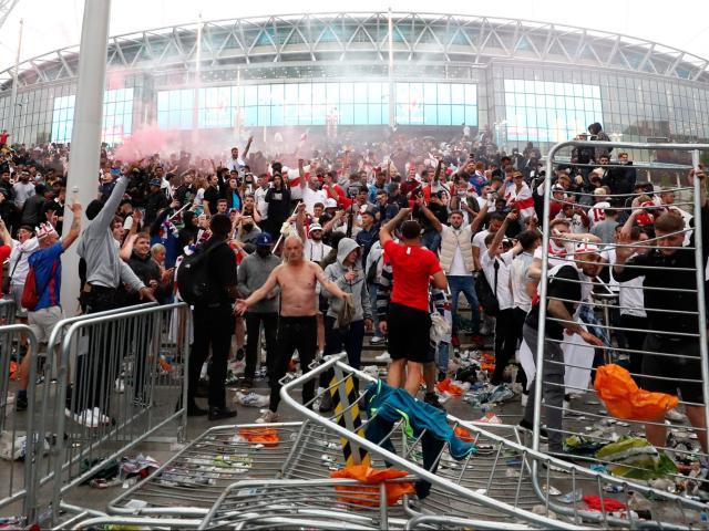2026世界杯直播官网入口-乱起温布利,祸向大英生,足球2030回家or四海为家?
